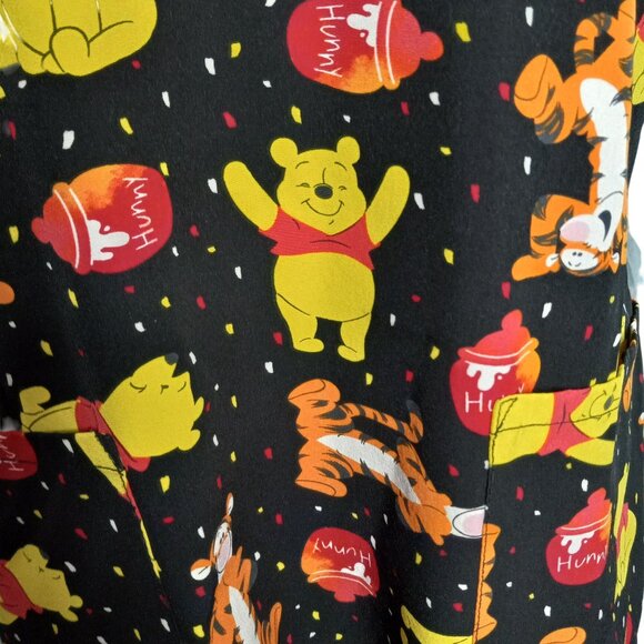 Disney Size M Womens Scrubs Scrub Top Winnie The Pooh Tigger Hunny Pot - Picture 7 of 9